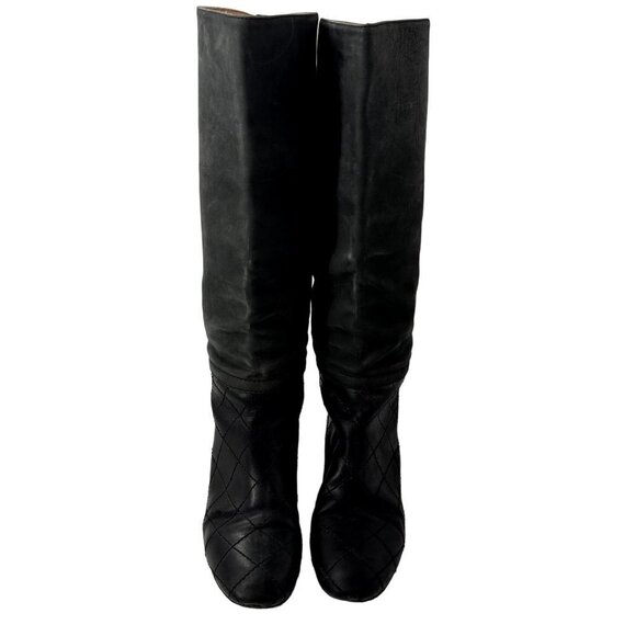 ✨ Chanel Quilted Leather Riding Boots – Size 38.5 (US 8) - Picture 3 of 17